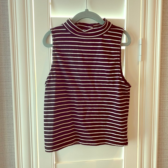 Forever 21 Tops - Forever 21 cropped top